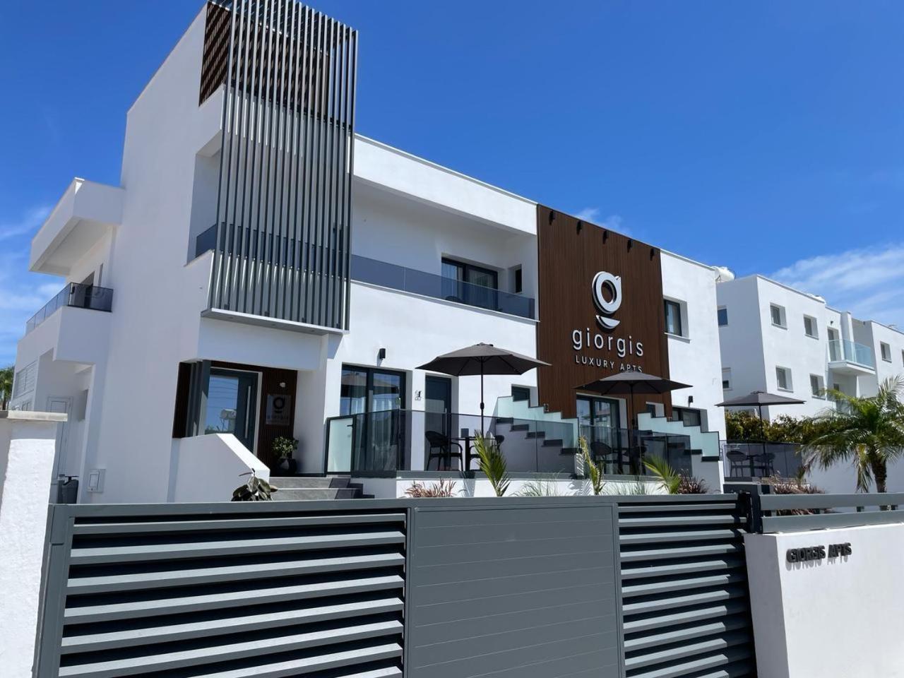Giorgis Luxury Apartments Ayia Napa Eksteriør billede